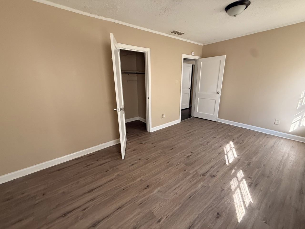 1489 Titus Rd - Photo 7 of 18