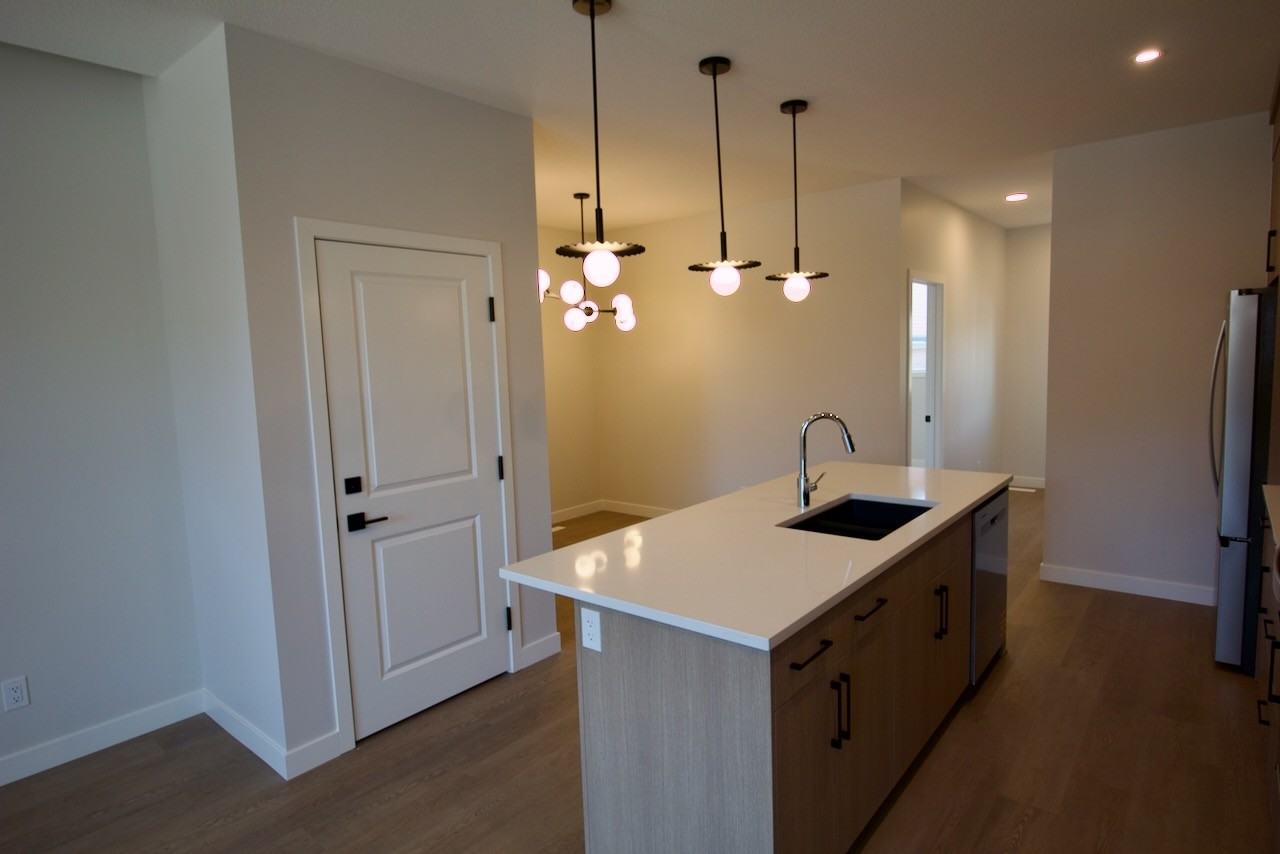 2232 Muckleplum Cres Sw - Photo 6 of 28