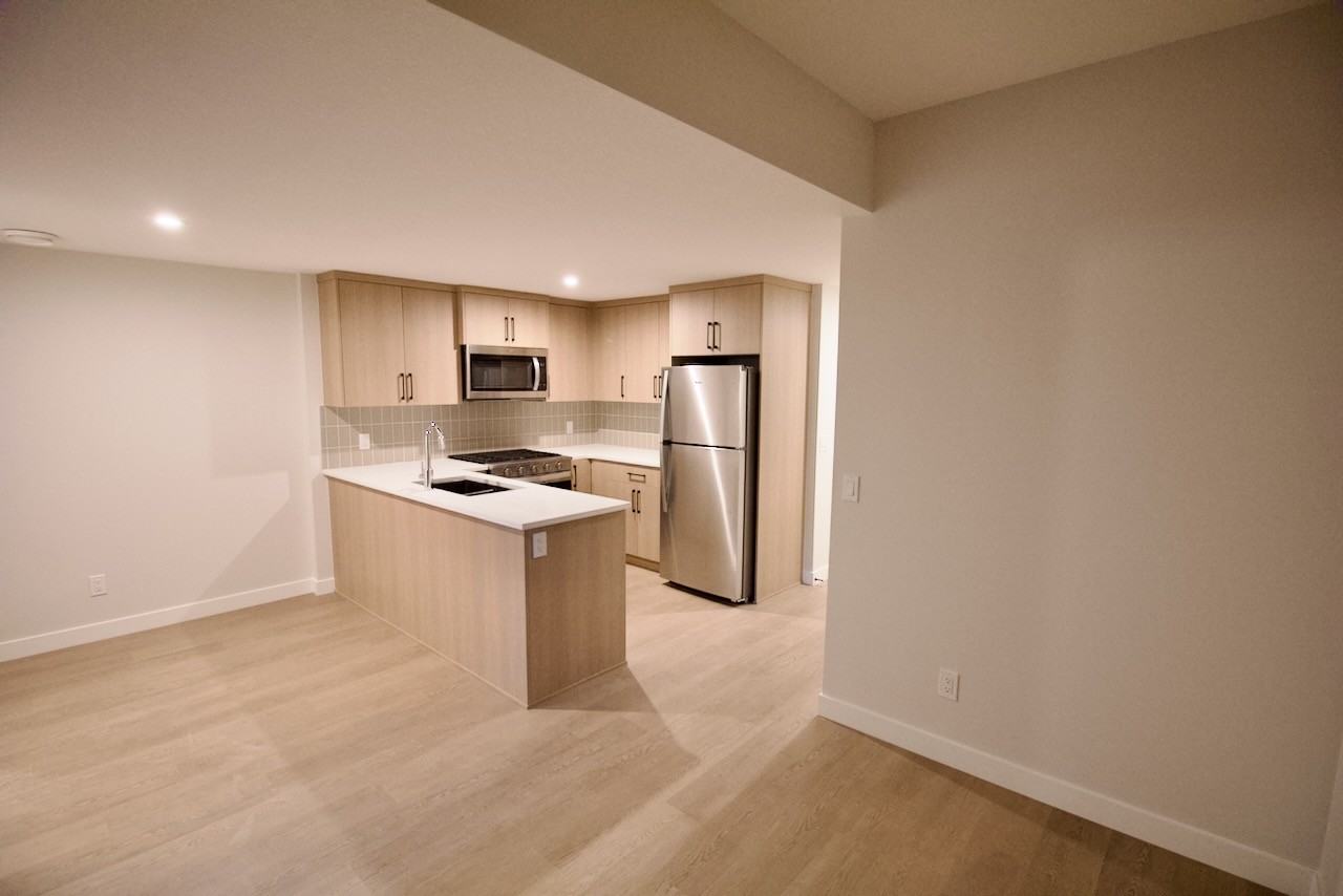 2232 Bsmtmuckleplum Cres Sw - Photo 3 of 12