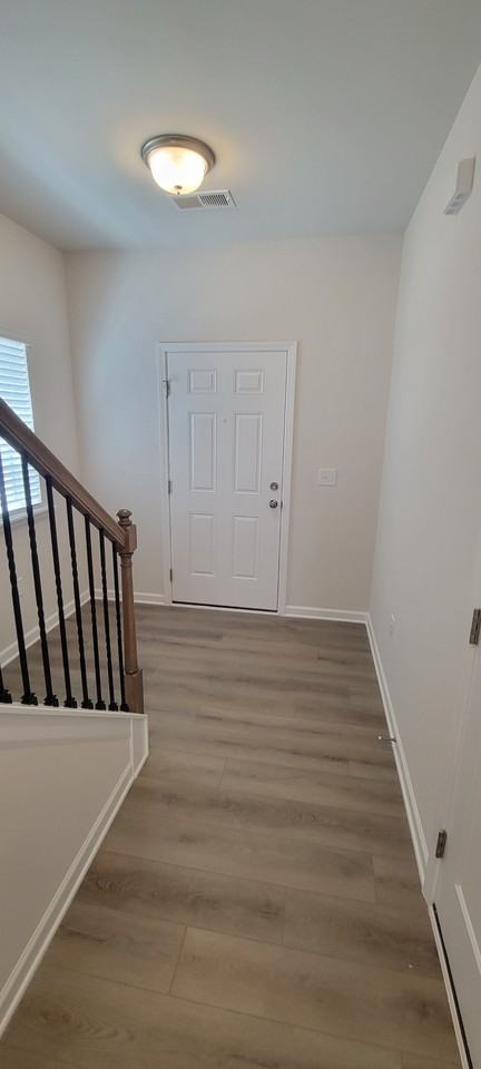 108 Commons Cir - Photo 4 of 43