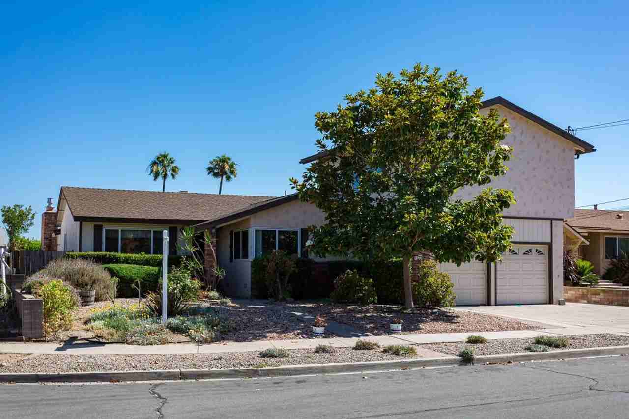 8035 Alida St - Photo 2 of 38