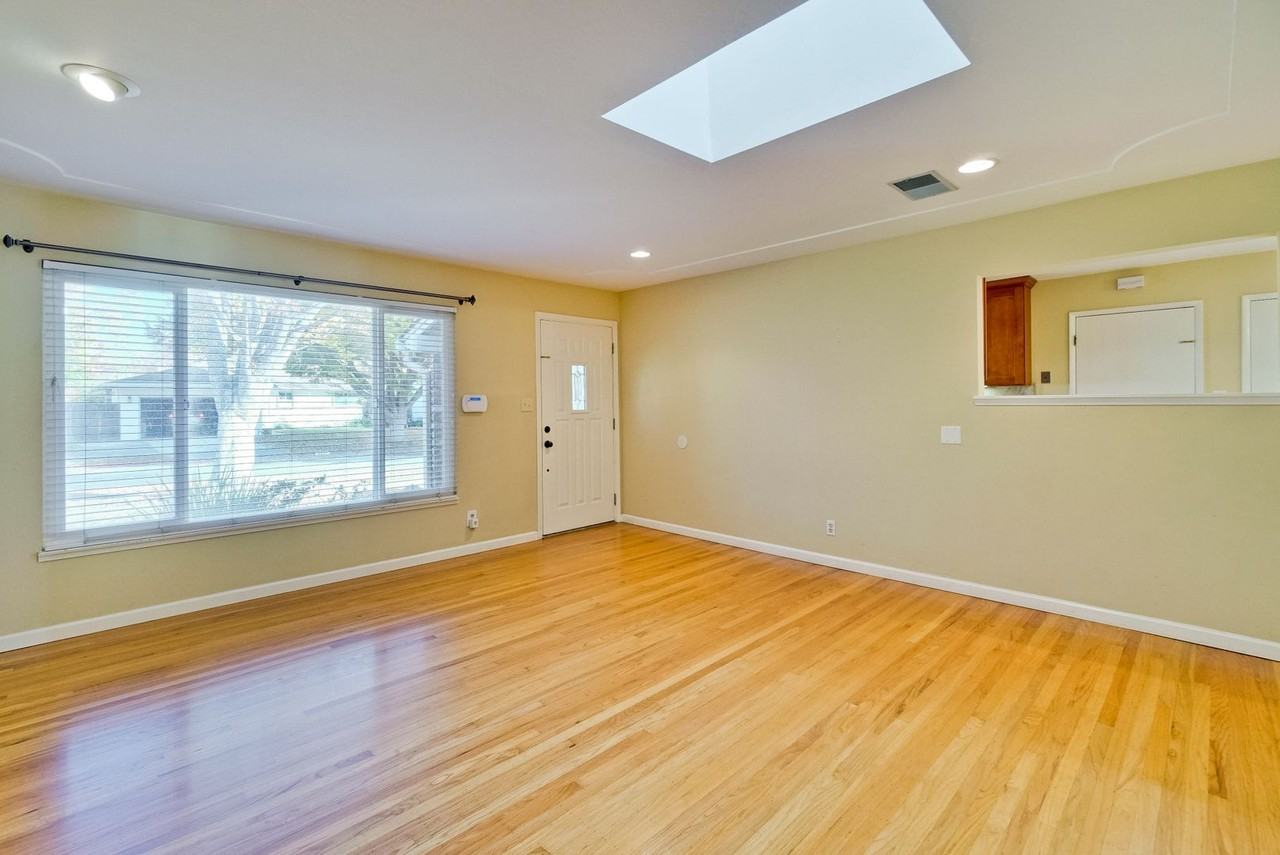 4944 Augusta Way - Photo 7 of 27