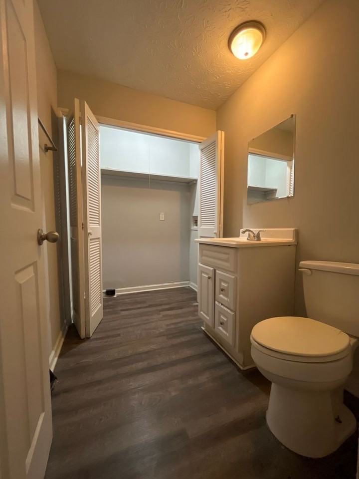 1851 Lake Club Dr - Photo 6 of 27