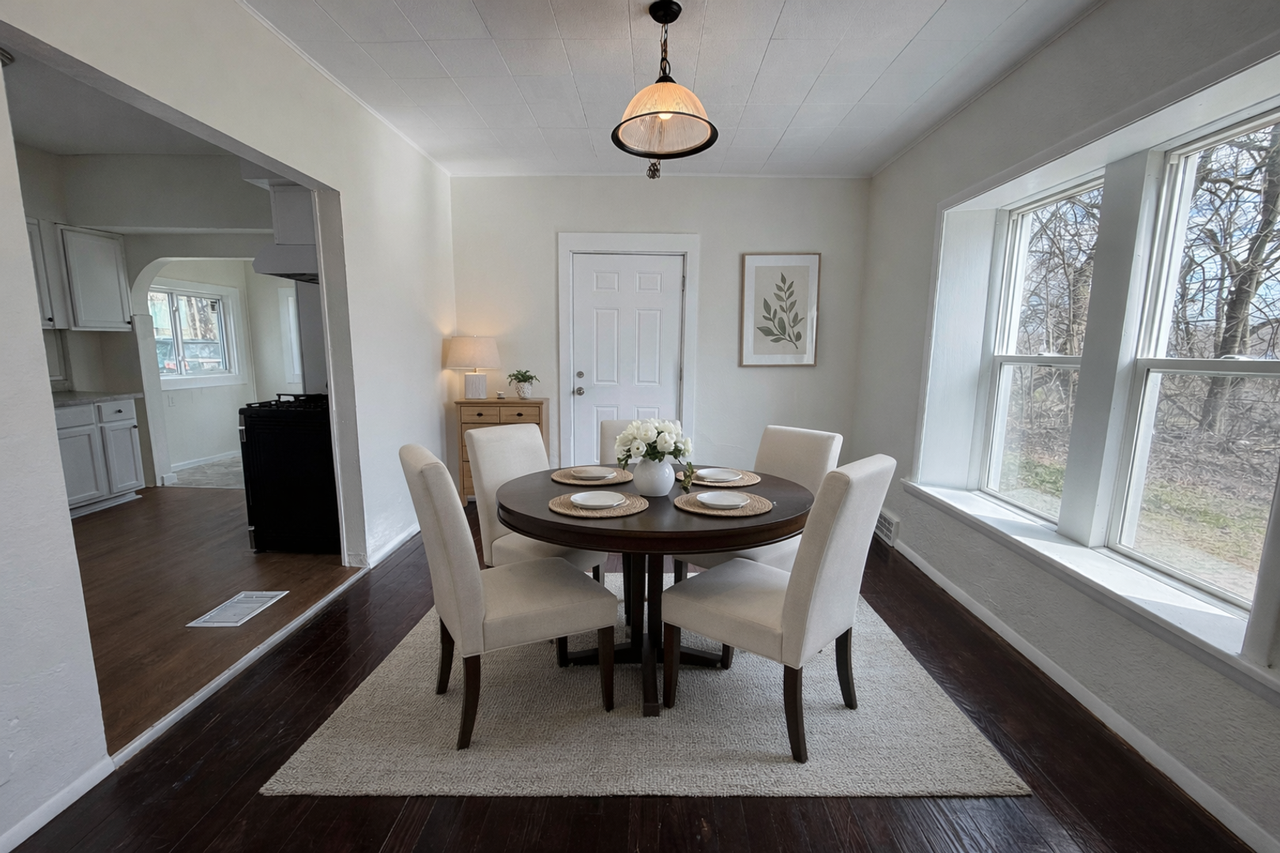 949 Raymond St - Photo 5 of 20