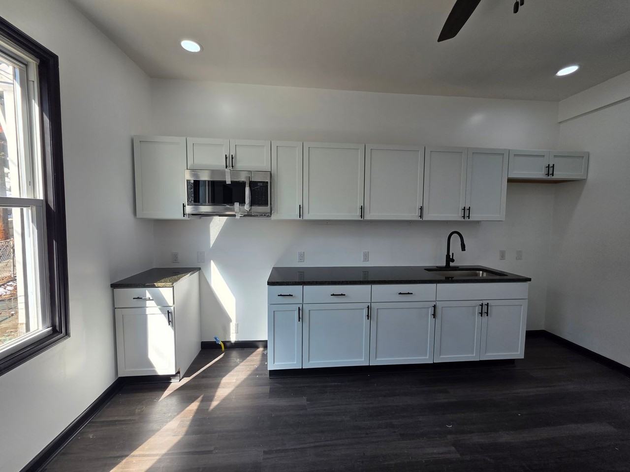 39 Holt St - Photo 2 of 15