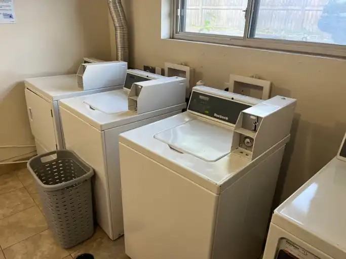 19 Tasker St - Photo 4 of 6