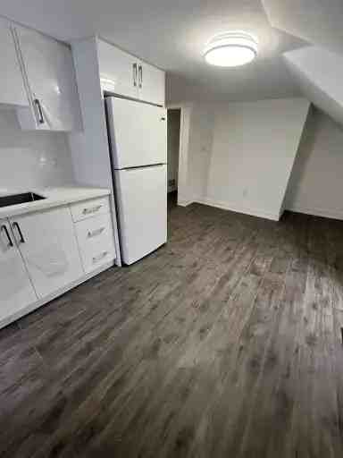 171 King St - Photo 2 of 9