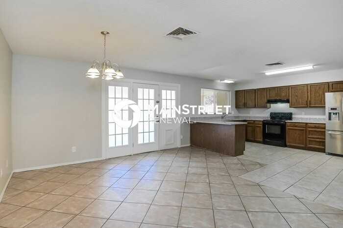 2255 E Gable Ave - Photo 5 of 16