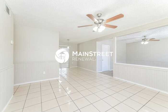 6645 Gunnell Ct - Photo 3 of 15