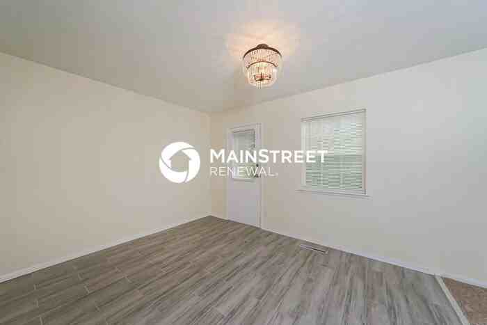 6001 Reigh Count Dr - Photo 6 of 16