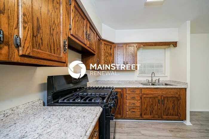 6001 Reigh Count Dr - Photo 7 of 16