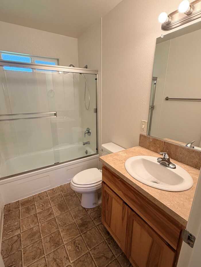 23317 Sw Main St #3 - Photo 7 of 11