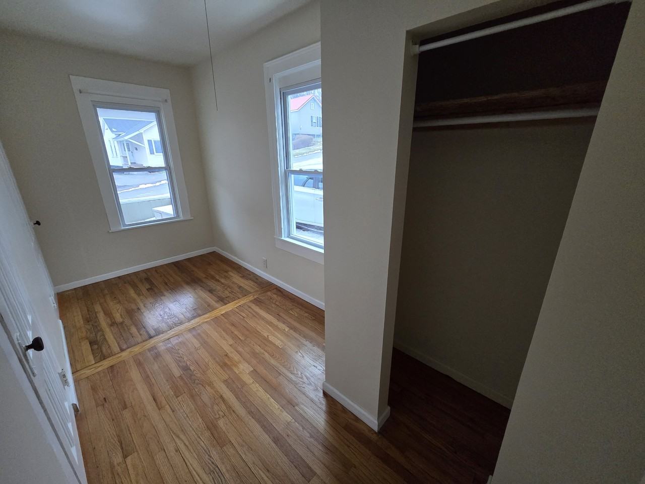 804 E Division St #1 - Photo 7 of 24