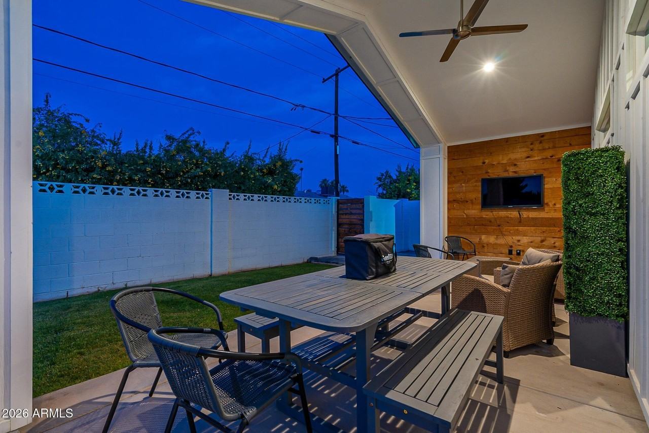 2617 N 81st Way - Photo 2 of 32