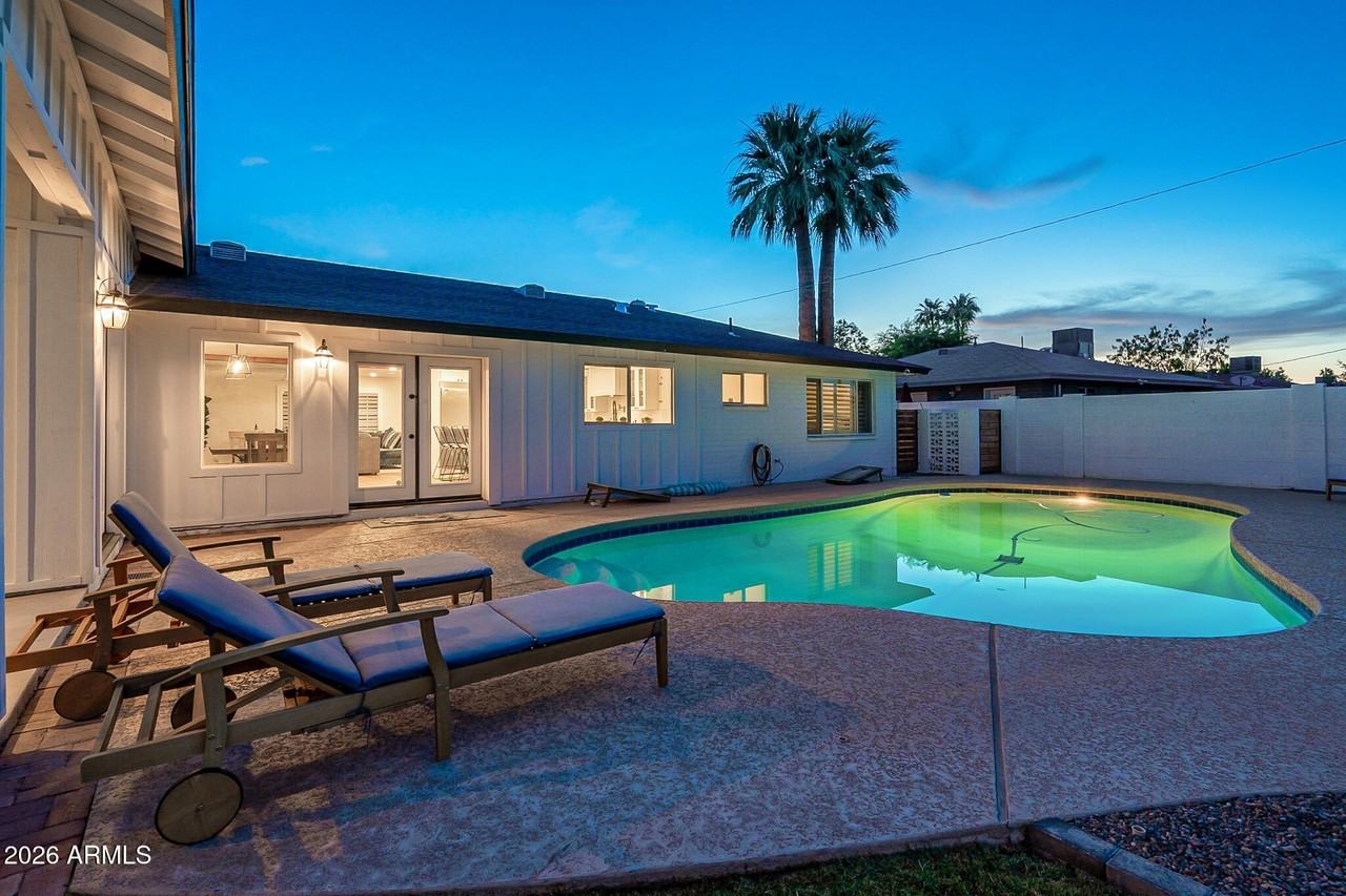 2617 N 81st Way - Photo 4 of 32