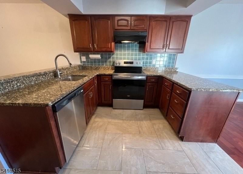 64 Goldfinch Dr - Photo 7 of 36