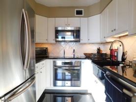 300 Main St #604 - Photo 1 of 1