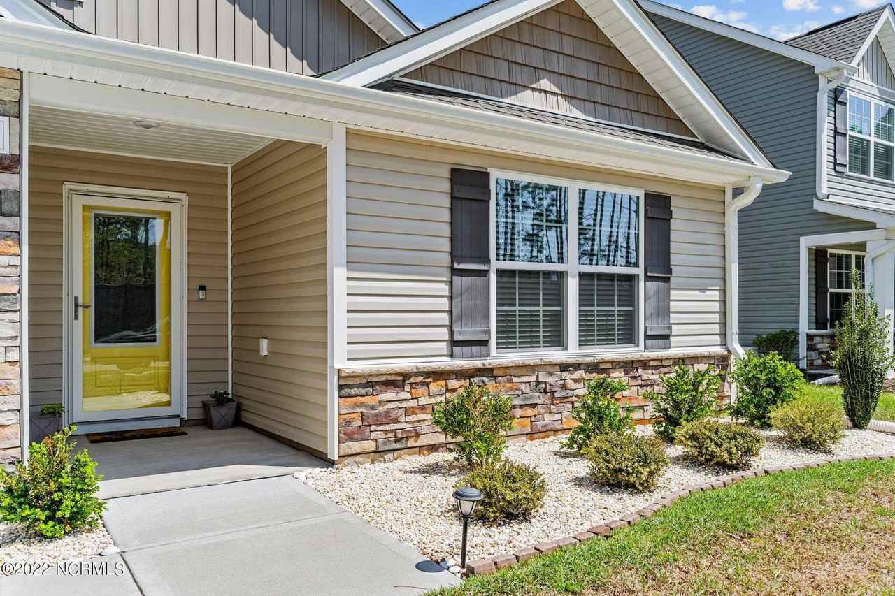 680 Aurora Pl - Photo 2 of 35
