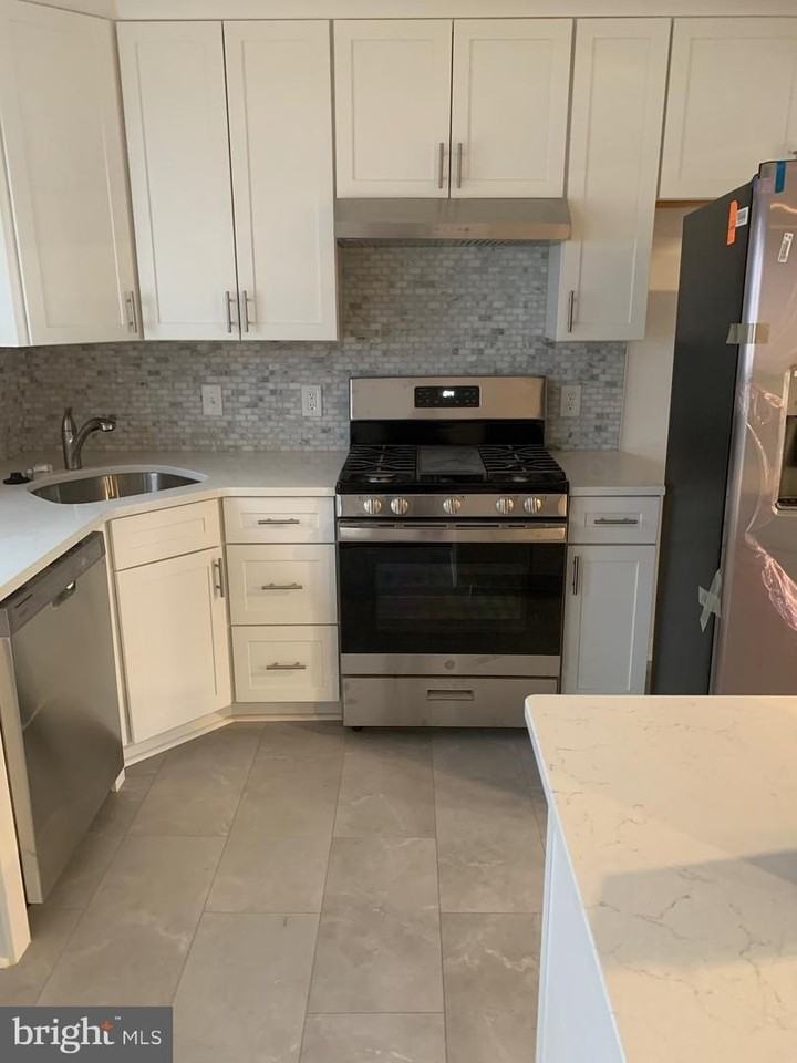 28 Othoridge Rd - Photo 2 of 12