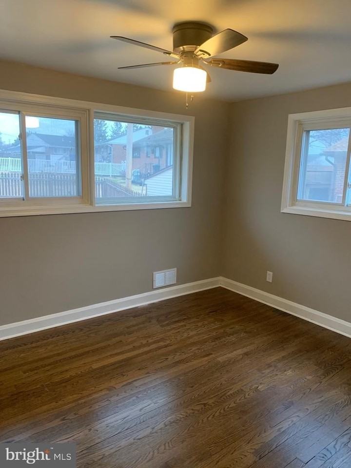 28 Othoridge Rd - Photo 4 of 12