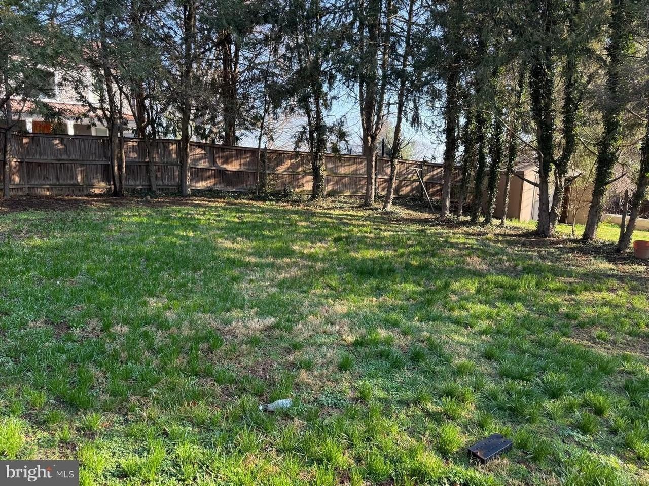 4402 Sellman Rd - Photo 5 of 42