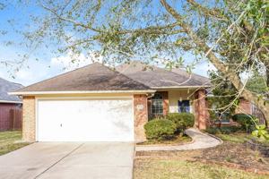 featured image of 814 Courtside Dr W