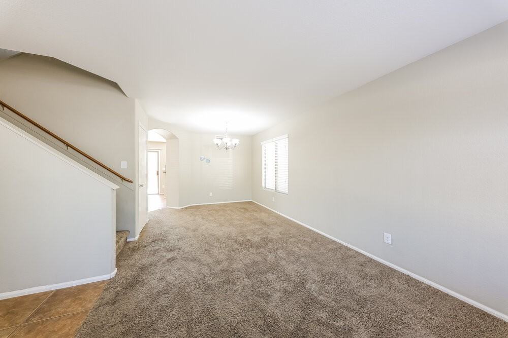 2319 W Running Deer Trl - Photo 4 of 17