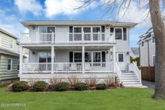 404 9th Avenue unit: Upper - Photo 1 of 1