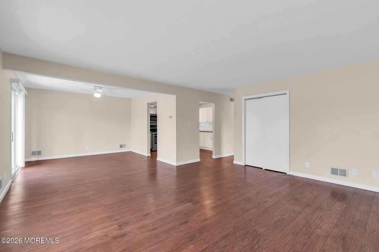 404 9th Avenue unit: Upper - Photo 5 of 29