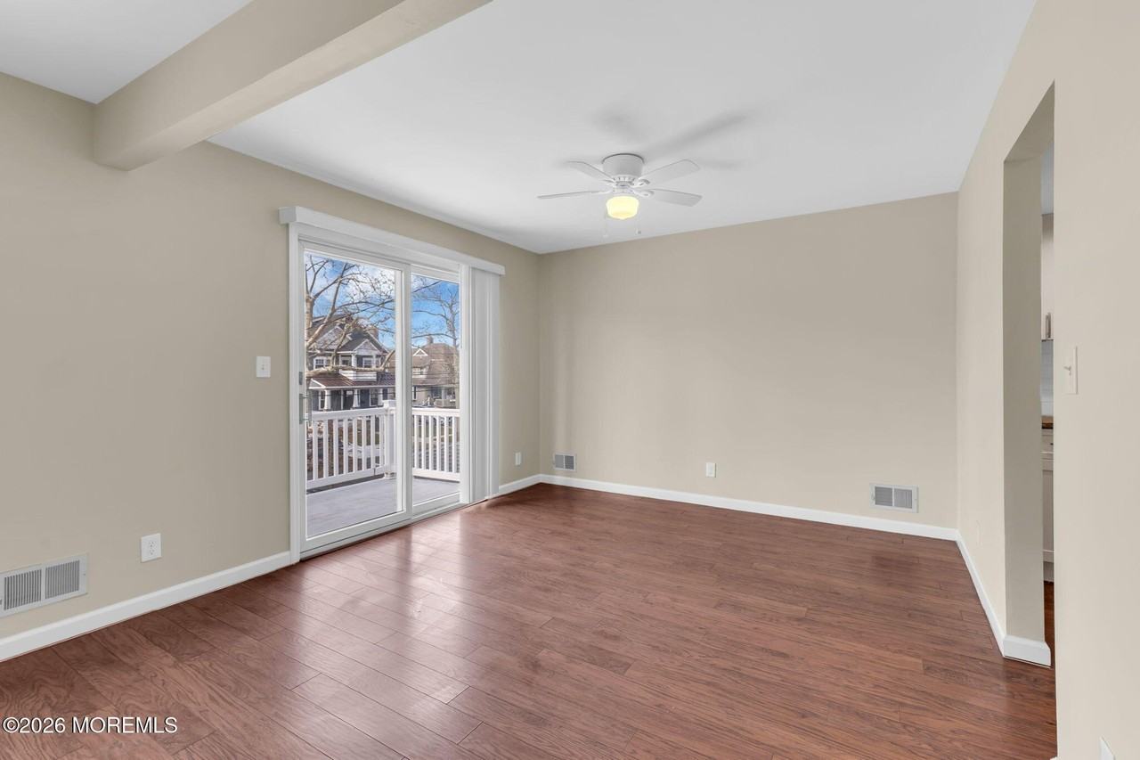 404 9th Avenue unit: Upper - Photo 7 of 29