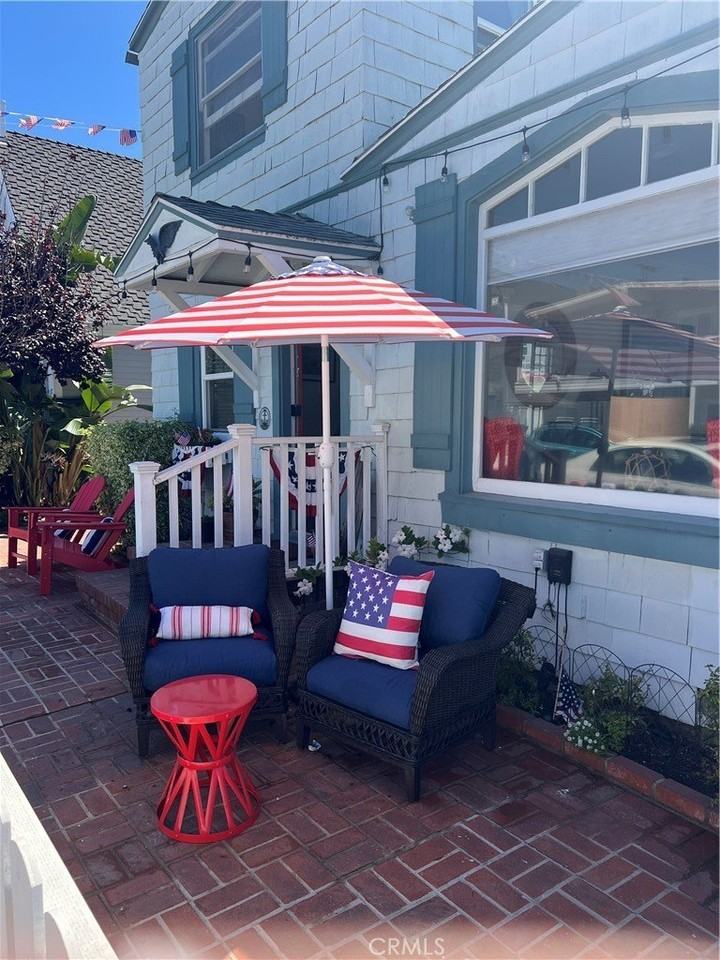 227 Apolena Ave - Photo 2 of 37