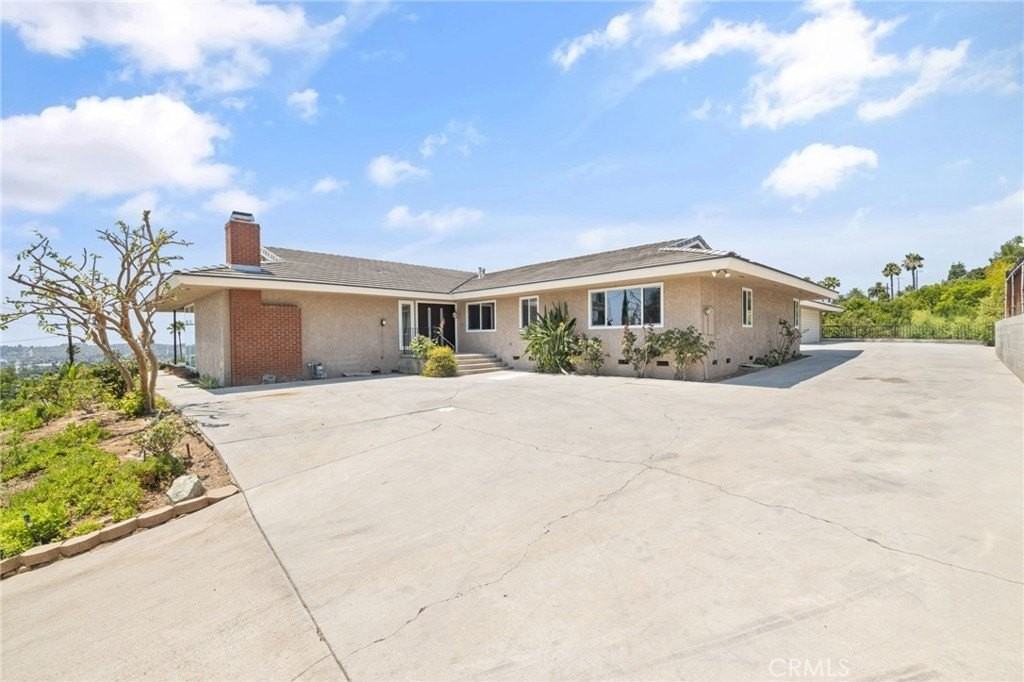 1281 Mayapan Rd - Photo 2 of 50