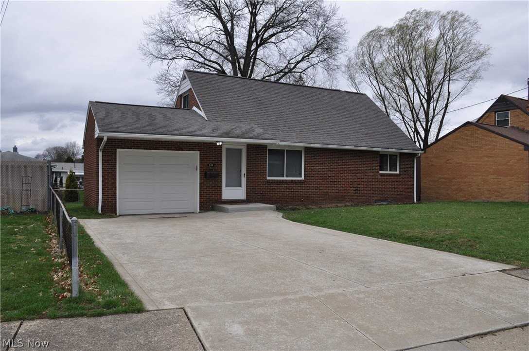 539 Royer Ave Nw - Photo 3 of 37