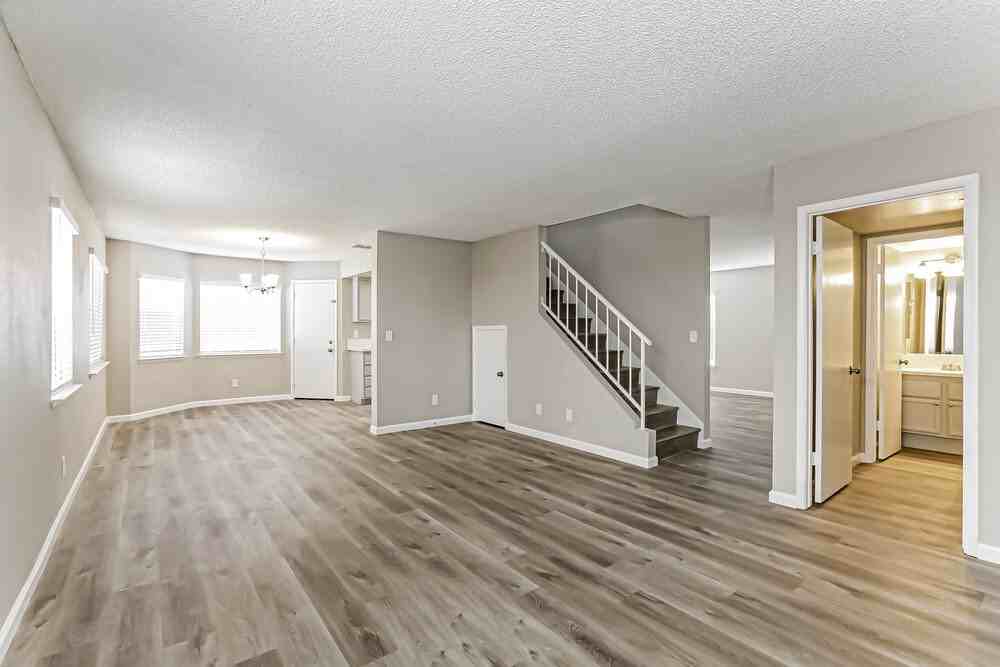 3204 Harbor Vista St - Photo 5 of 17