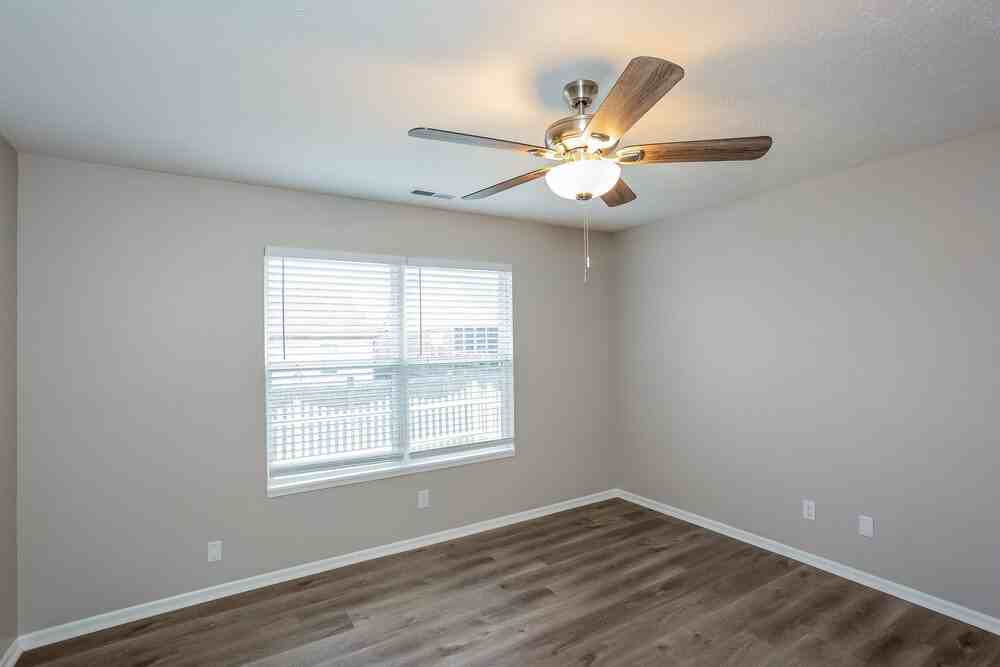 756 Rose Ln - Photo 7 of 16