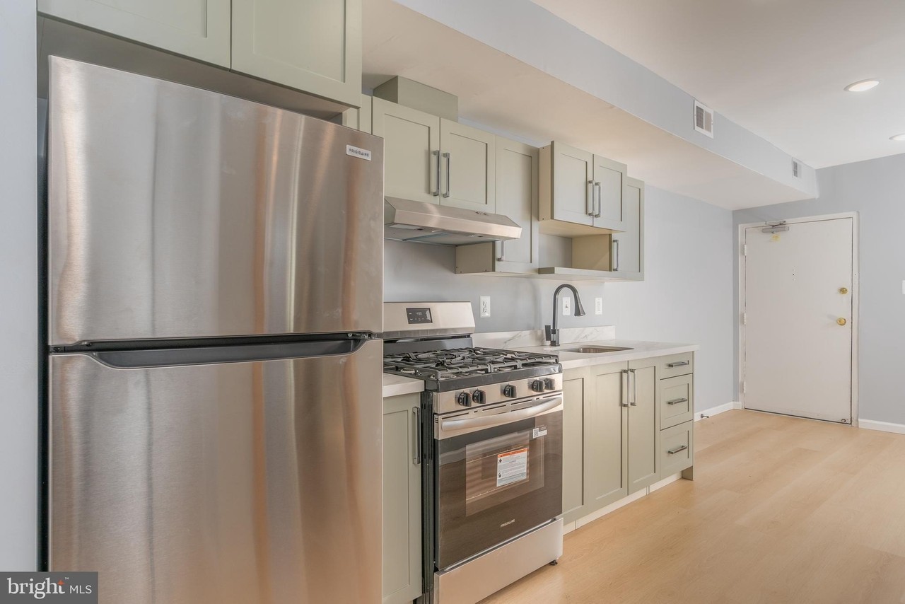 4936 Nash St Ne Apt 9 - Photo 5 of 15