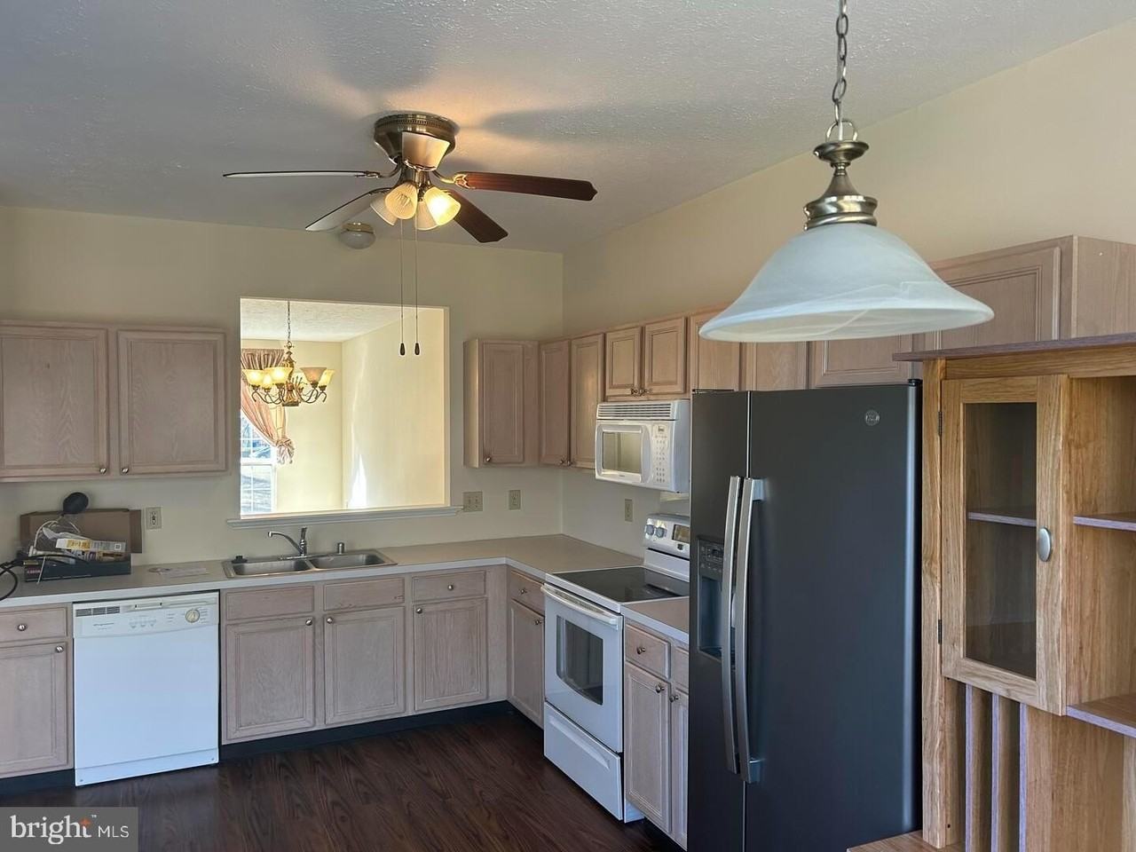 892 N Waterford Ln - Photo 7 of 11