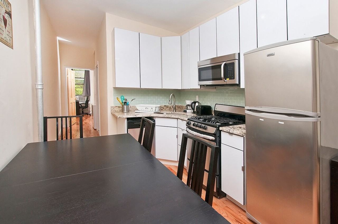 2370 1st Ave #1032024P - Photo 3 of 27