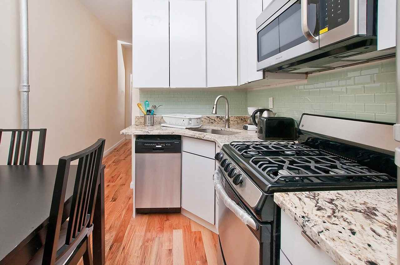 2370 1st Ave #1032024P - Photo 5 of 27