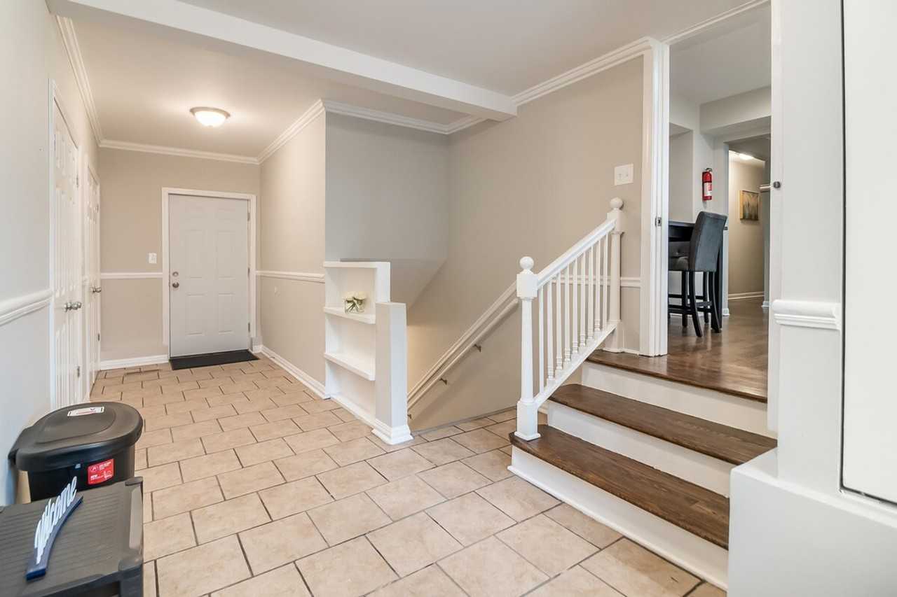 649 Edgebrook Ter #1285083P - Photo 3 of 21