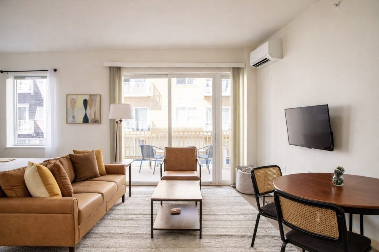 1031 S 1st St #1379017P - Photo 7 of 19