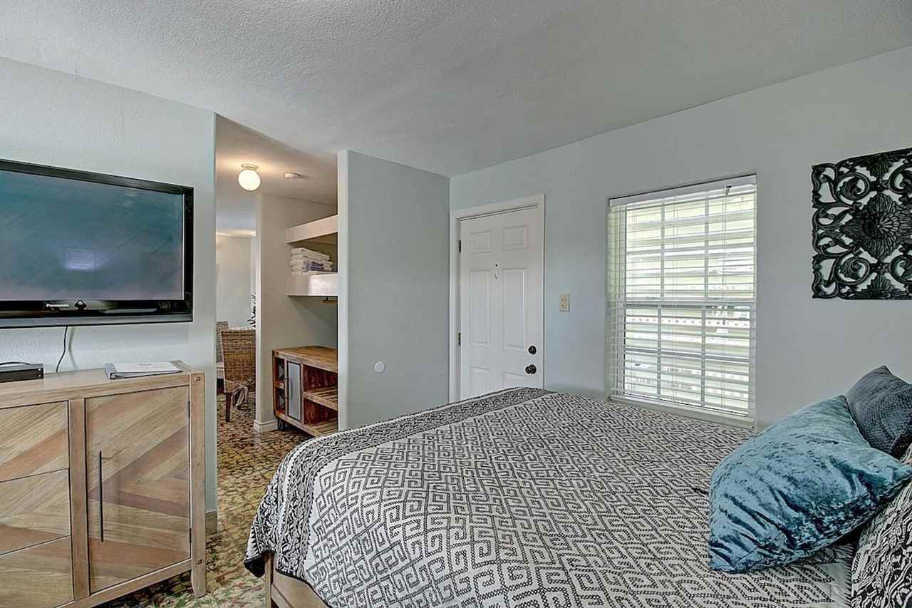 134 N Alister St #1023202P - Photo 7 of 19