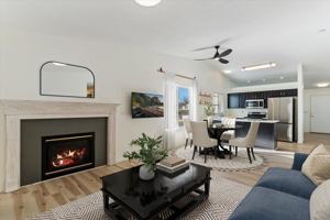 featured image of 2093 Lake Mesa Dr S