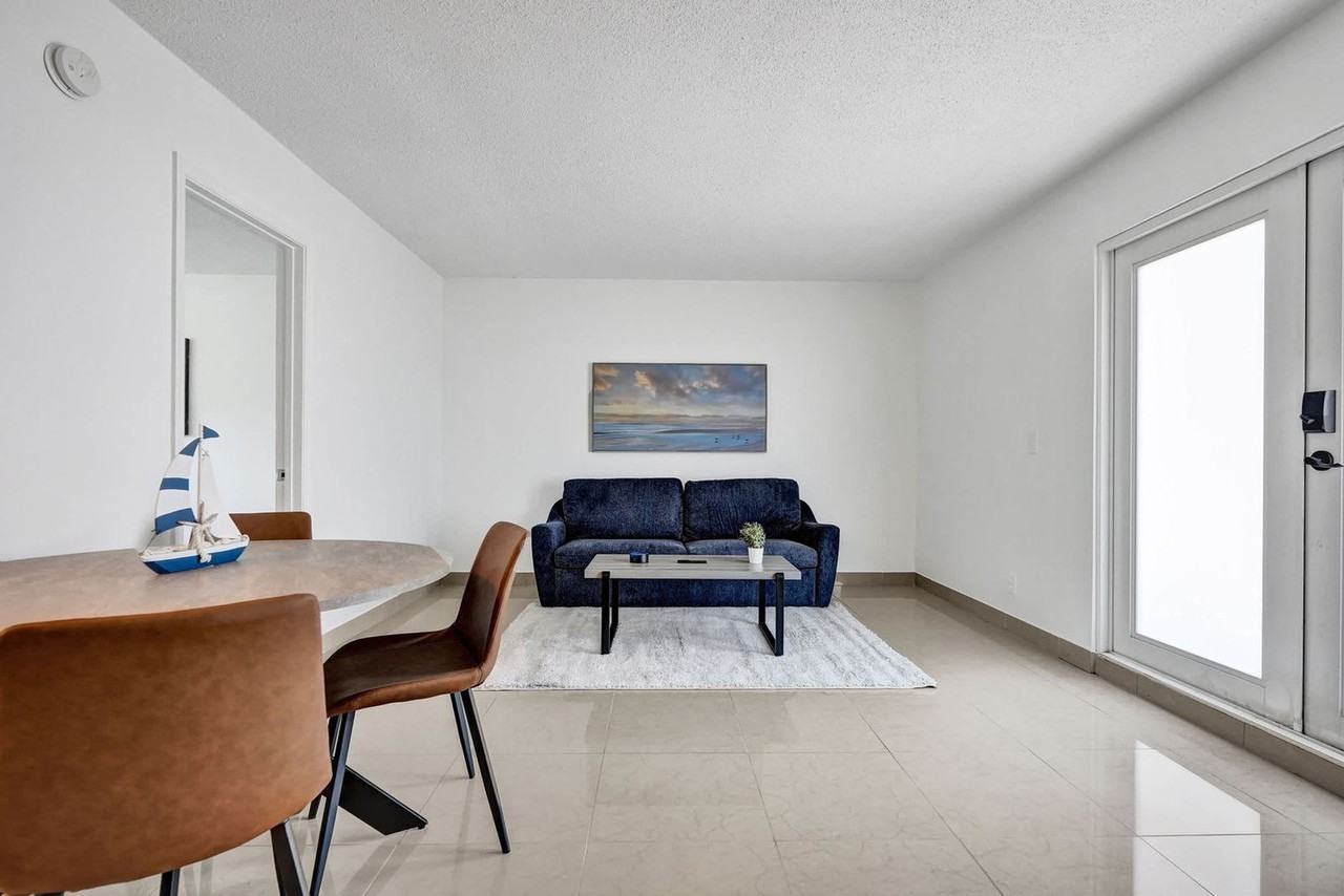 905 North Federal Highway - Photo 3 of 43