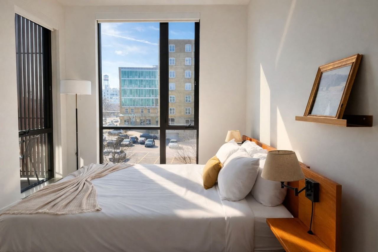 324 S 2nd St #1504186P - Photo 3 of 22