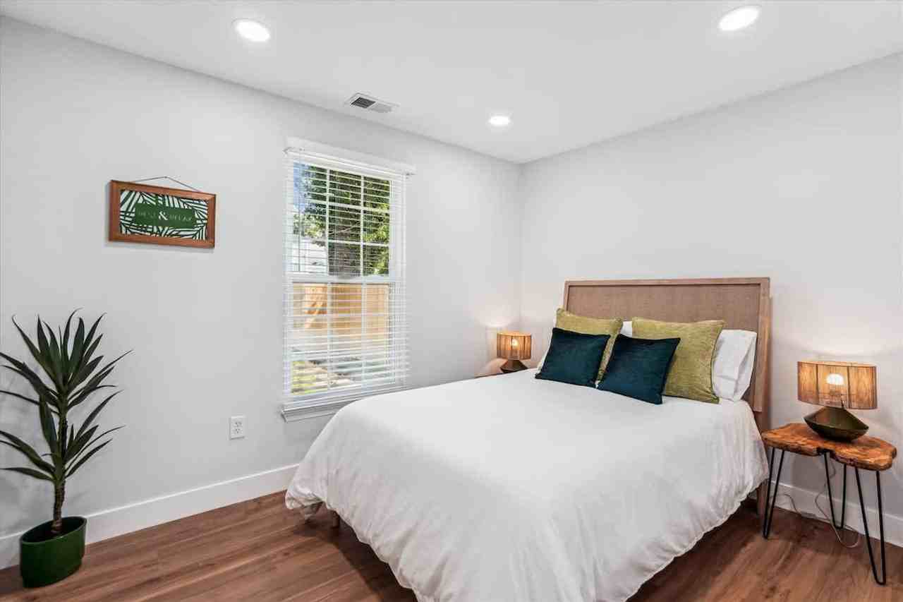 2078 Forest Dr #1506238P - Photo 5 of 18