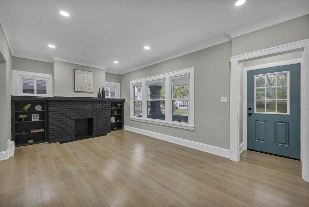 1080 E 169th St #1 - Photo 4 of 28