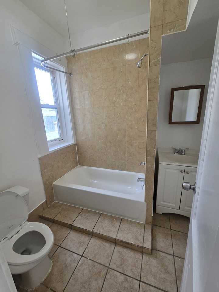 243 16th Avenue #8 - Photo 6 of 7