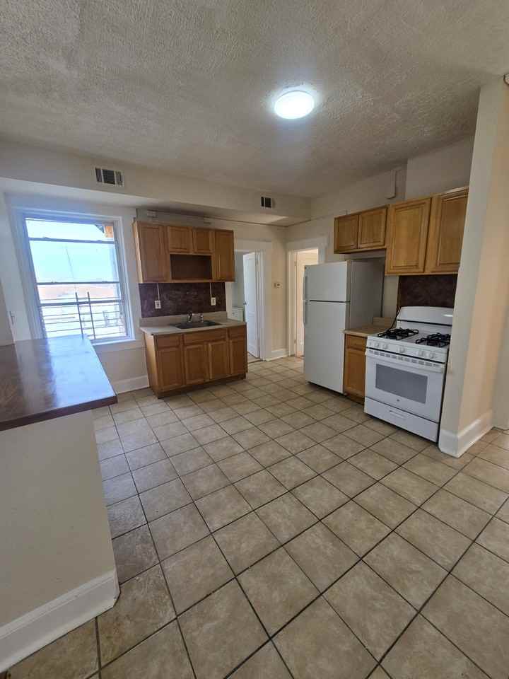 243 16th Avenue #8 - Photo 2 of 7