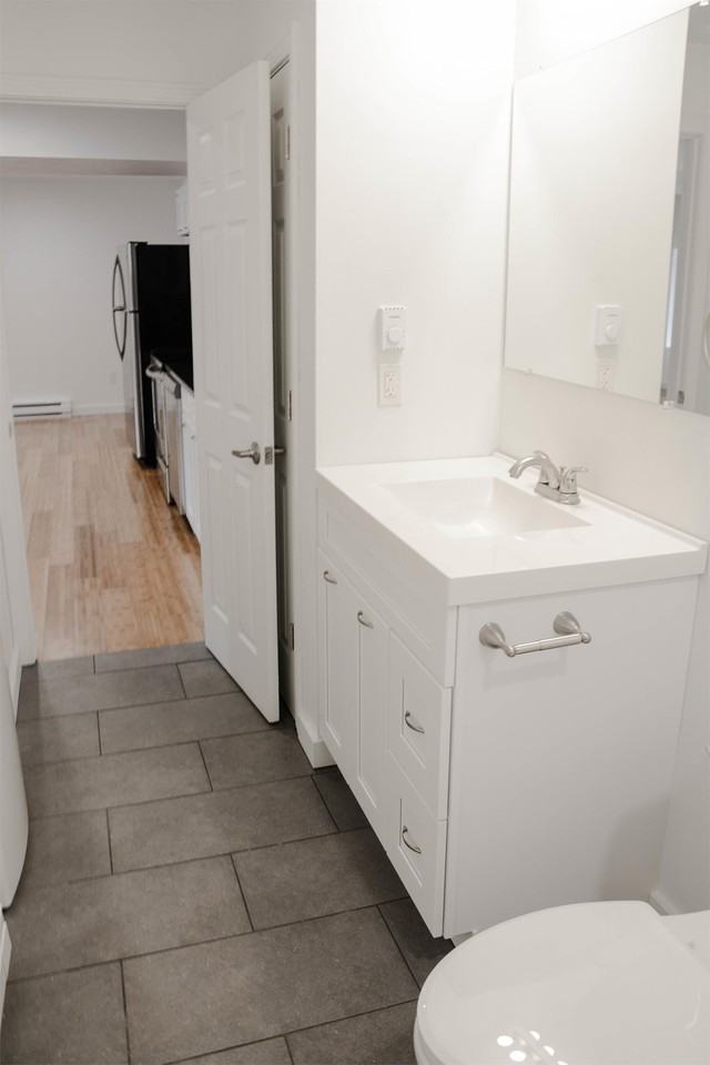 541 Main St #4 - Photo 5 of 14